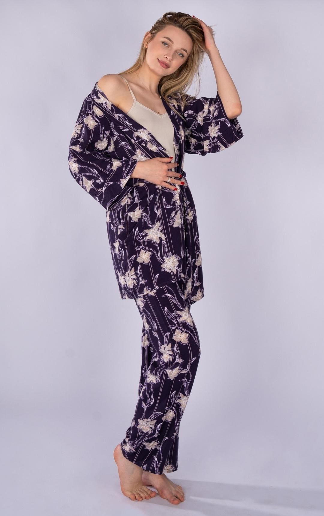 Summer Pajama Set for Women with Light Robe